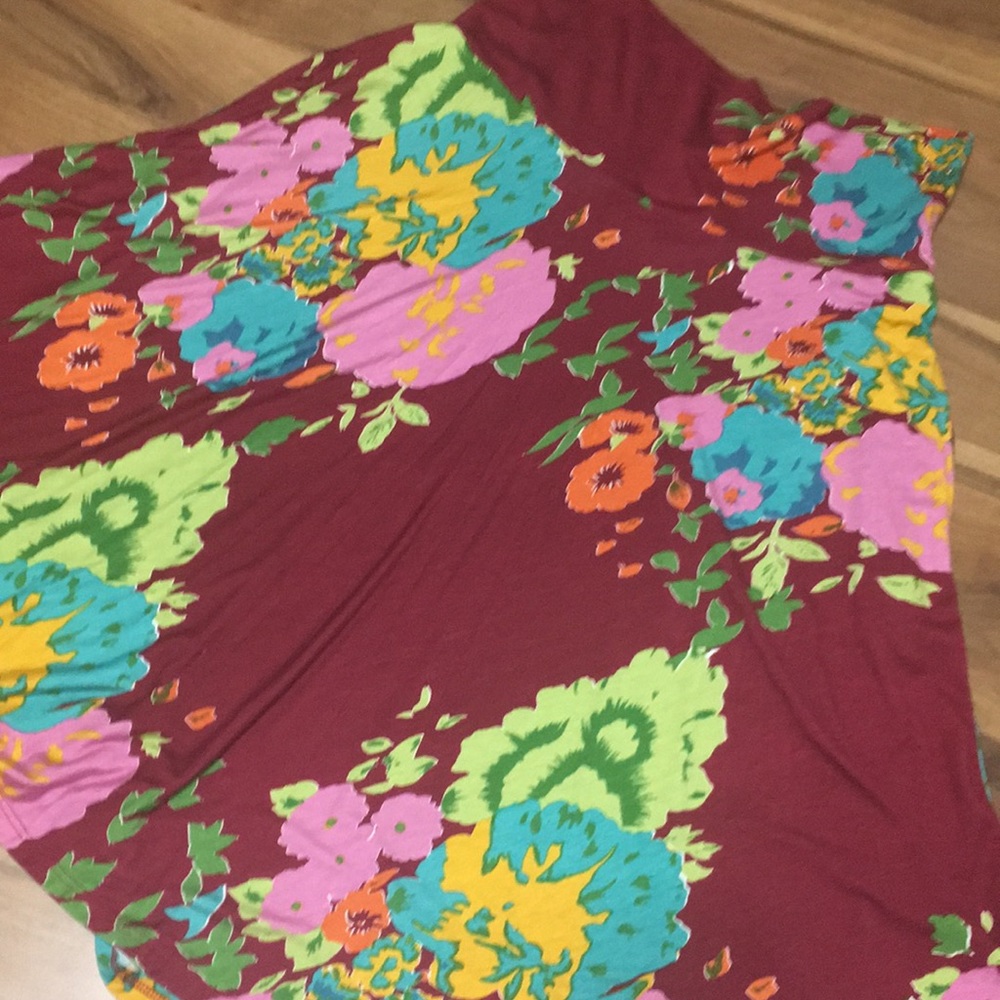NWT - Floral Ventura Skirt - XL